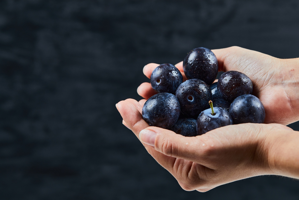 Resveratrol Nedir Faydaları Kaynakları ve Kullanımı