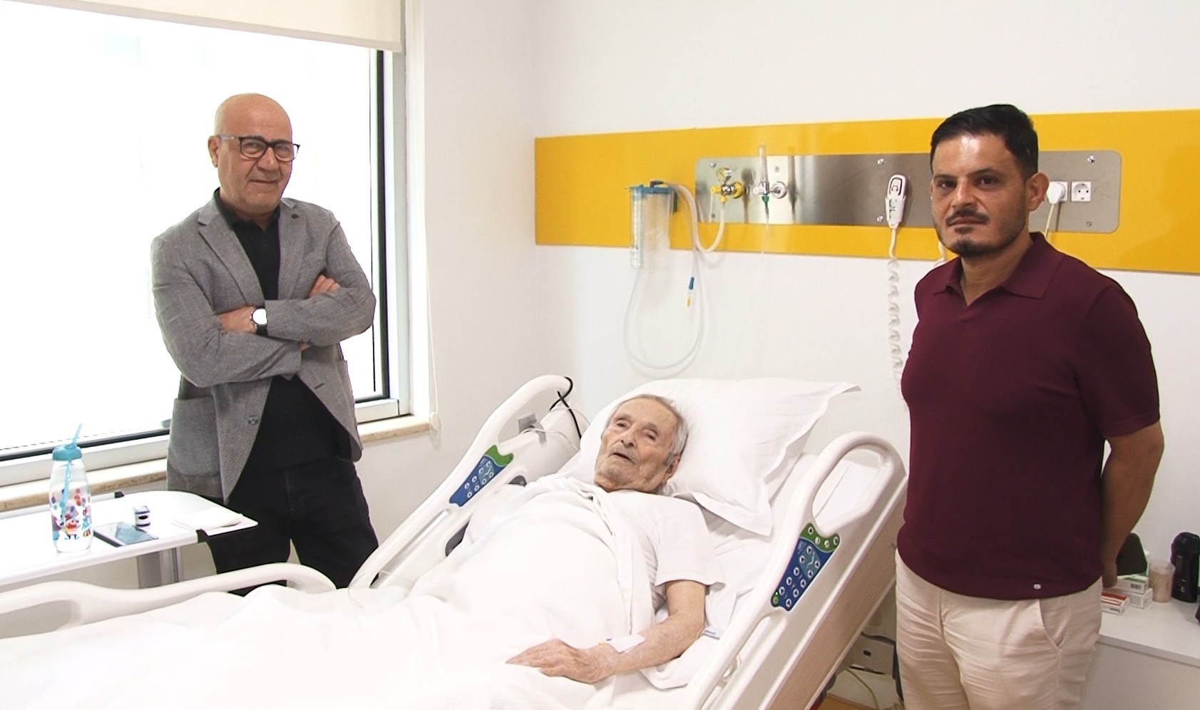 18 yıldır nakil kalbiyle yaşıyor: Üç bypasslı hastaya riskli pil operasyonu